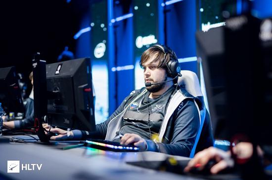 2025年援疆杯足球邀请赛在新疆墨玉精彩开幕