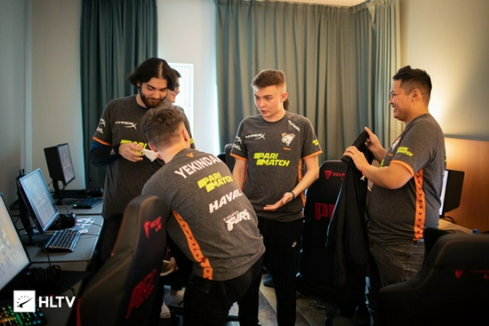 张艺谋执导电竞剧交换人生揭晓精彩内容